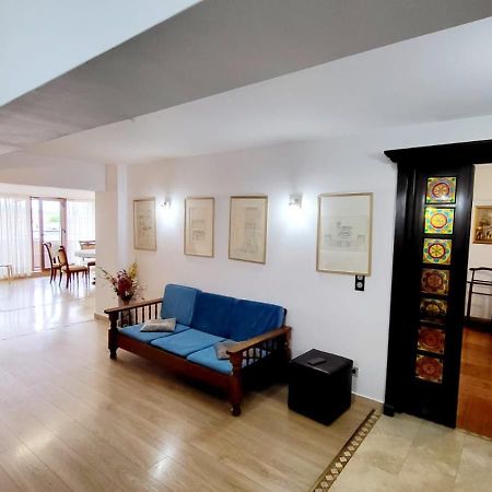 Spacious Apartment In City Centre Iasi Eksteriør bilde