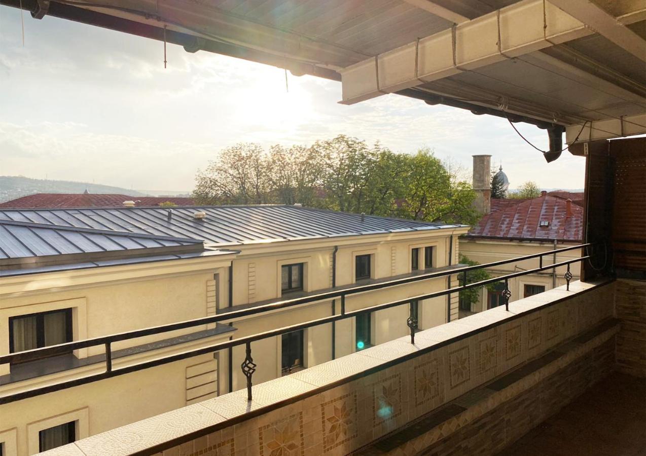 Spacious Apartment In City Centre Iasi Eksteriør bilde