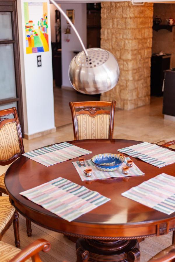 Spacious Apartment In City Centre Iasi Eksteriør bilde