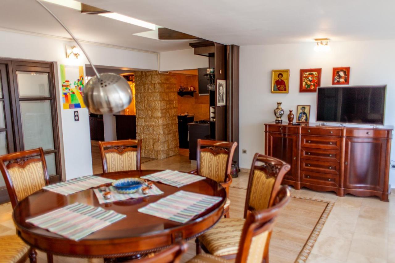 Spacious Apartment In City Centre Iasi Eksteriør bilde