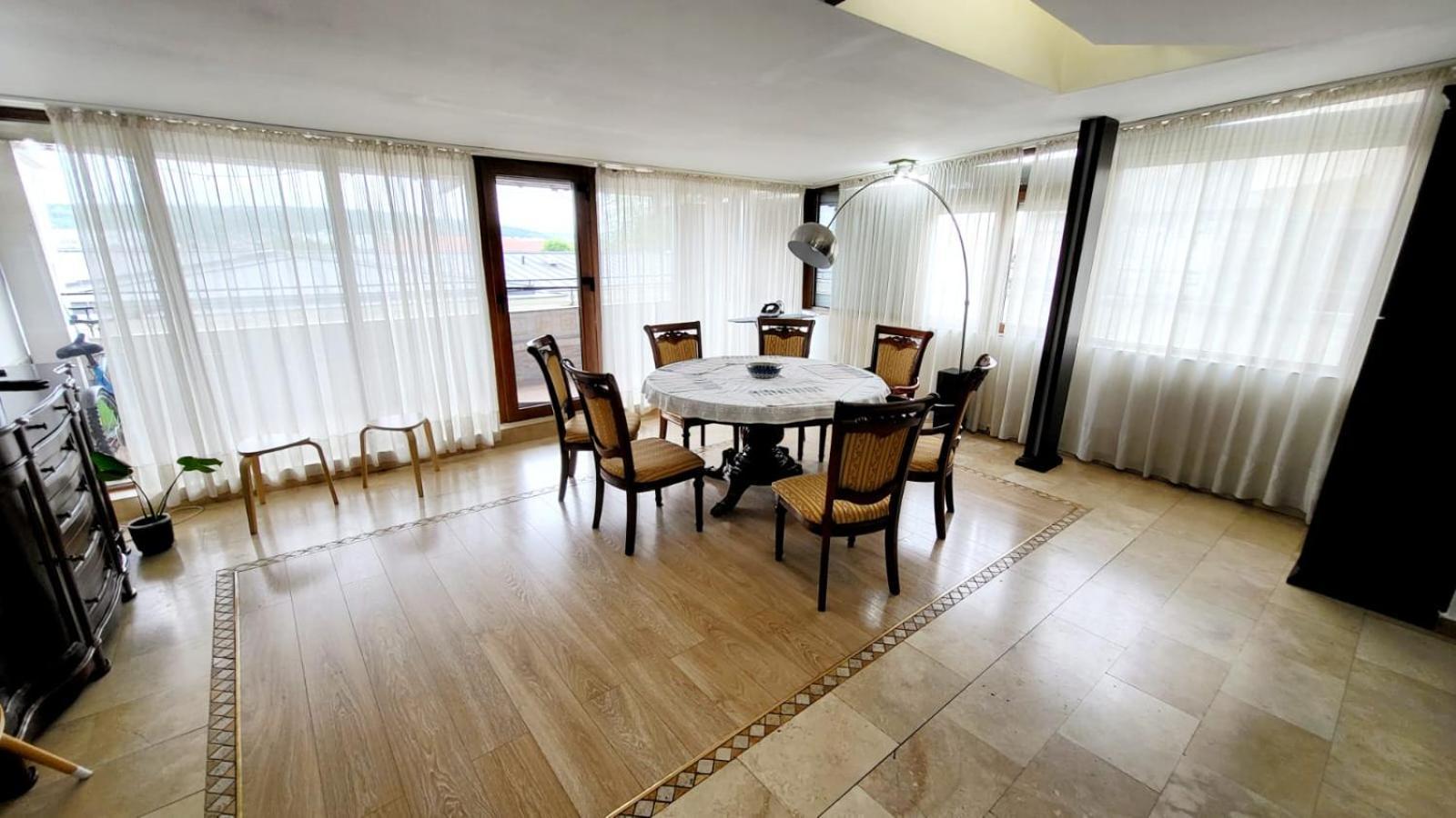 Spacious Apartment In City Centre Iasi Eksteriør bilde
